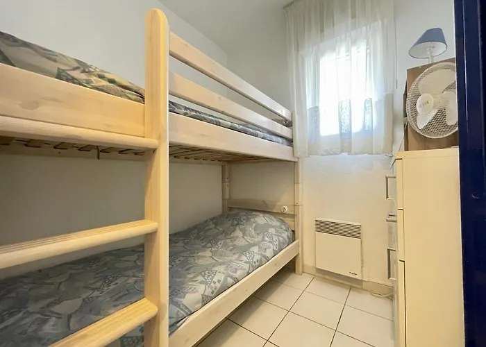 Pour 4 En Bord De A Avec Parking Privatif - Fr-1-338-508 * Sète